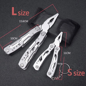 Large and Small Adventure Buddy side by side with size marks: 15.6 cm open, 10 cm closed, Small about 11 cm