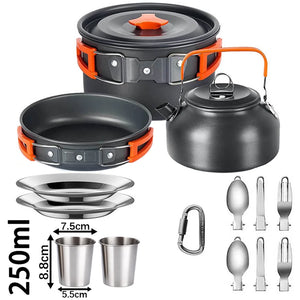 Orange 2-person set with 250 ml cups, plates, folding utensils and carabiner